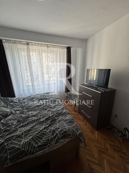 Apartament cu 2 camere decomandat, mobilat în Decebal