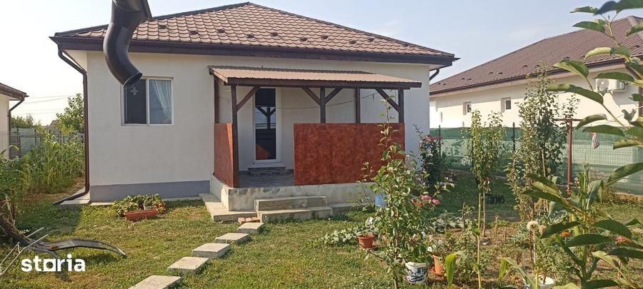 Casă cu 4 camere cu Teren 390 Mp în Ciorogârla