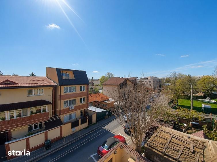 Casă cu 6 camere cu Teren 311 Mp în Giurgiului