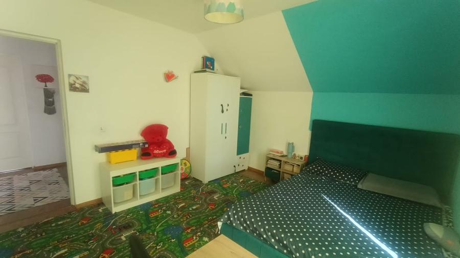 Casă individuală cu 4 camere cu Teren 400 Mp în Brestei
