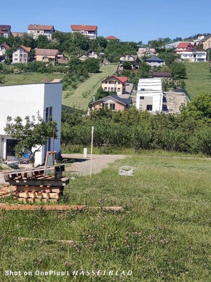 Teren de 15400 mp, în Central