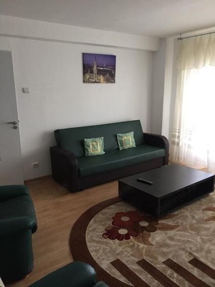 Garsonieră decomandată în UMT