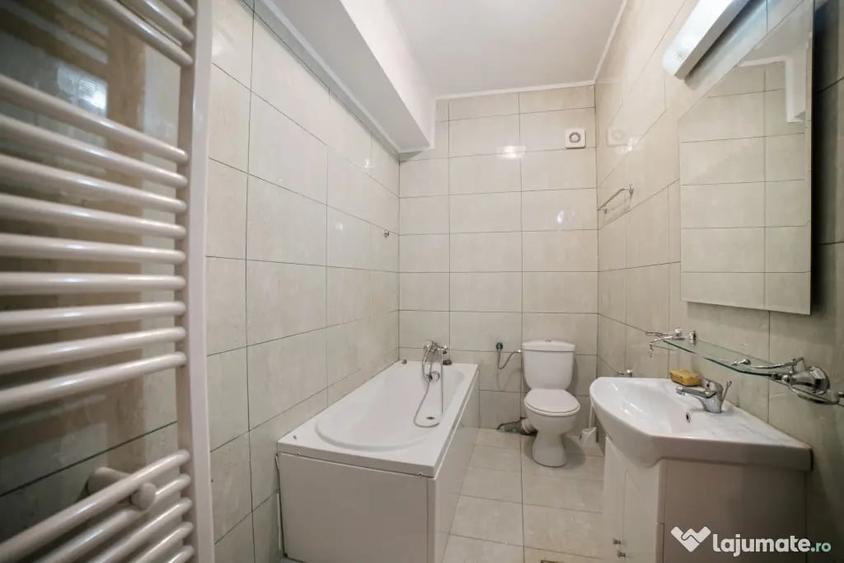Apartament cu 2 camere semidecomandat în Ferentari