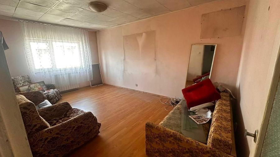 Apartament cu 2 camere decomandat în Micro 20