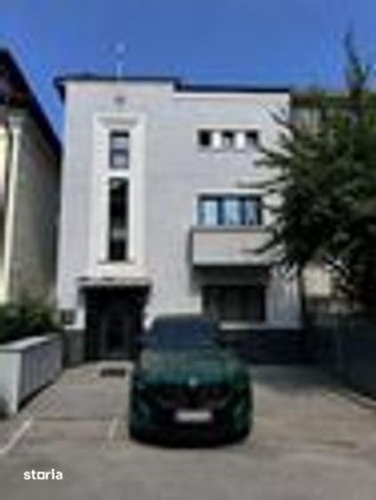 Spațiu comercial, de 270 mp, în Centrul Civic