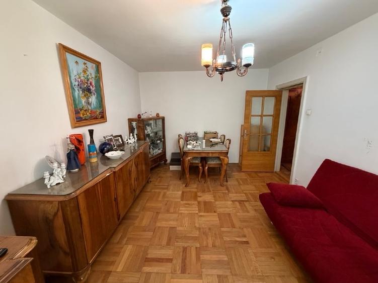 Apartament cu 4 camere decomandat, mobilat în Crângași