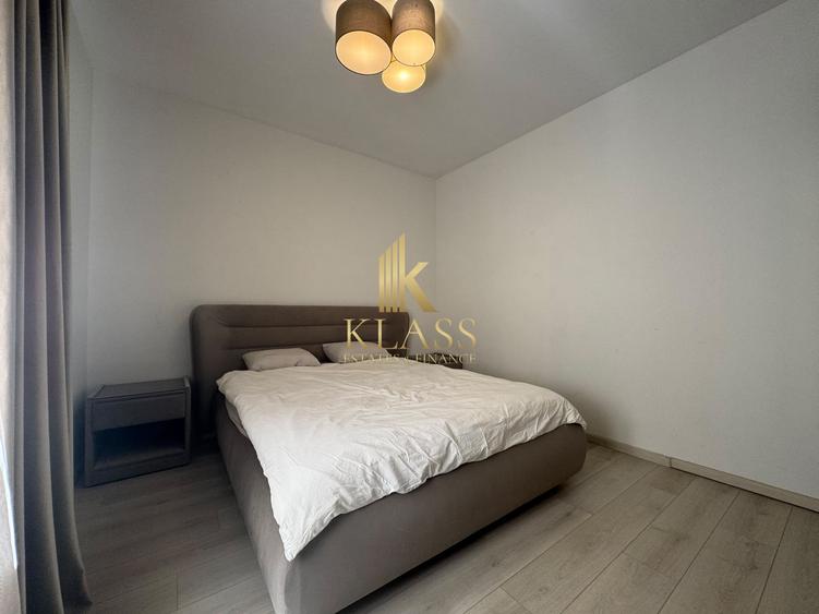 Apartament cu 3 camere semidecomandat, mobilat în Unirii