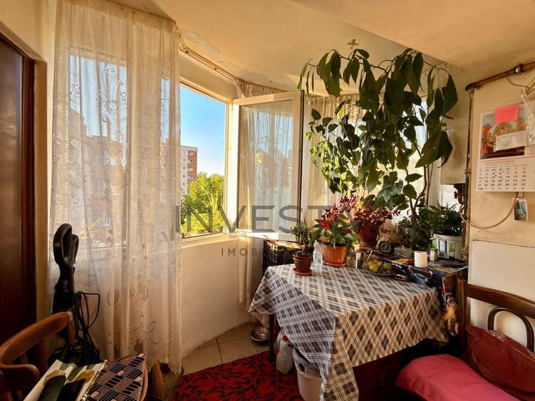 Apartament cu 2 camere decomandat, mobilat în Plopilor