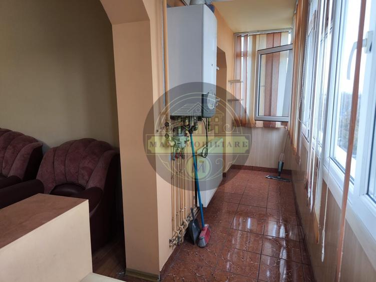 Apartament cu 4 camere decomandat în 9 Mai
