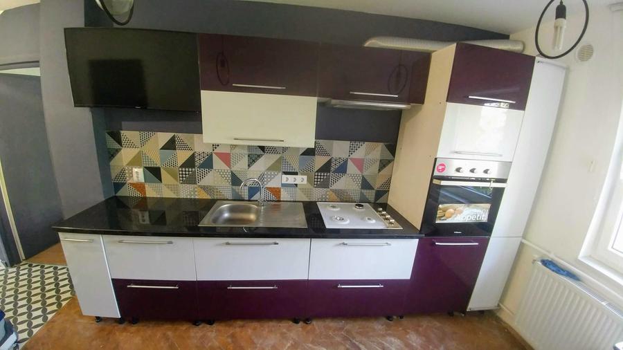Apartament cu 3 camere decomandat în Zorilor