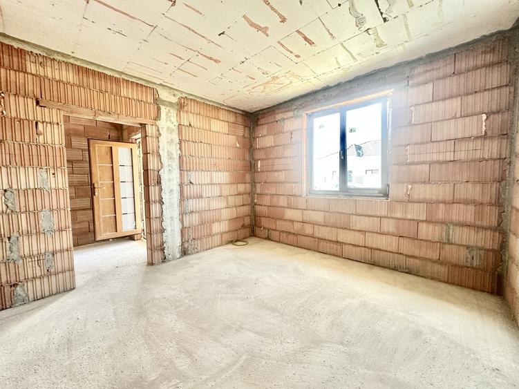 Casă individuală cu 4 camere cu Teren 530 Mp în Giroc