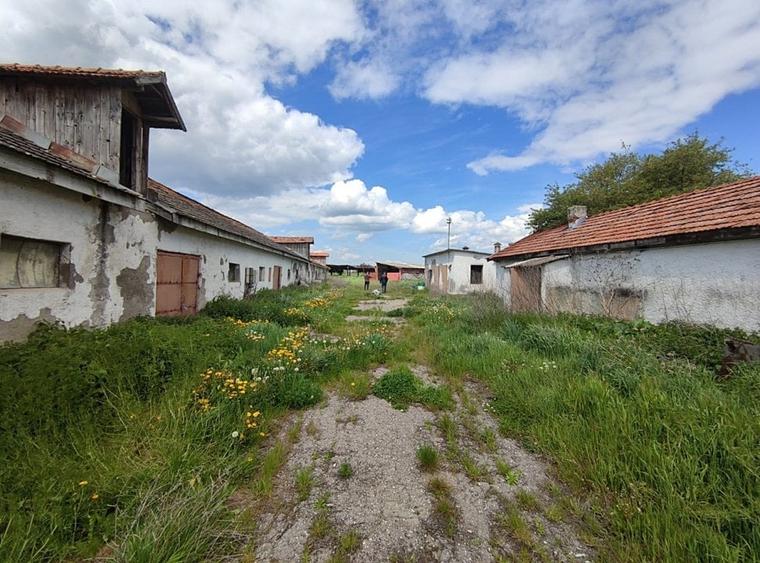 Teren parcelabil, 4,1 Ha, Brașov - Bod. Negociabil! - 5