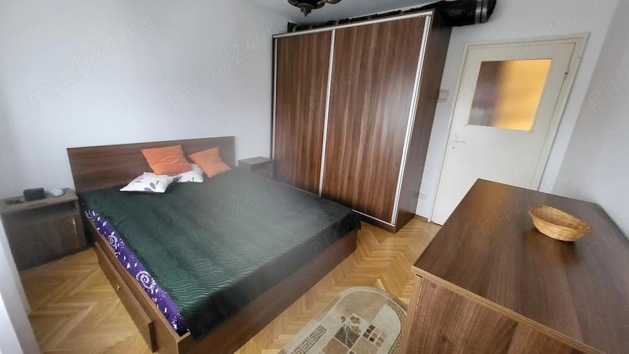 Apartament cu 3 camere decomandat în Vasile Aaron