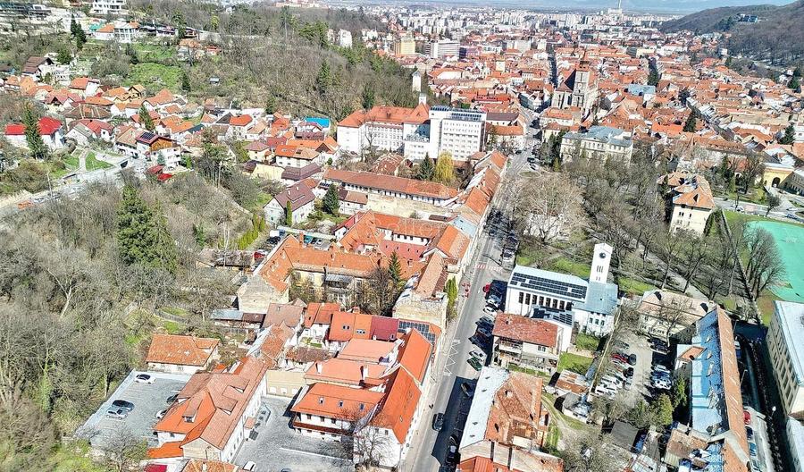 Spațiu comercial, de 1,400 mp, în Centrul Istoric
