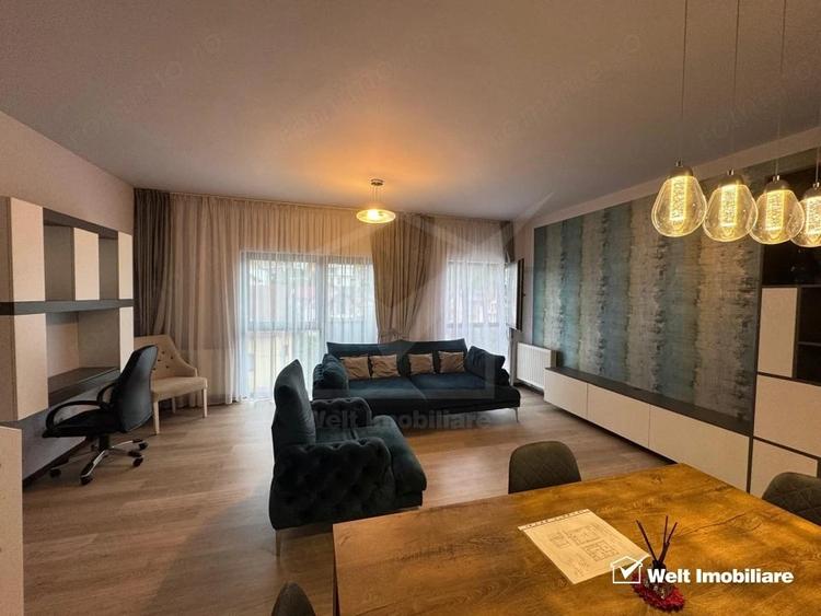 Apartament cu 3 camere semidecomandat în Borhanci