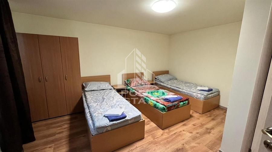 Casă individuală cu 16 camere cu Canalizare în Șagului