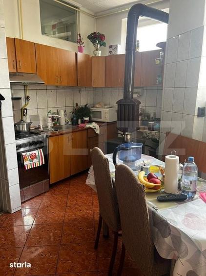 Apartament cu 5 camere în Independenței