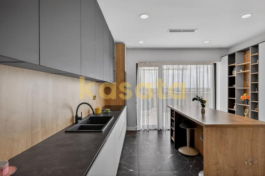 Apartament cu 4 camere semidecomandat în Pipera