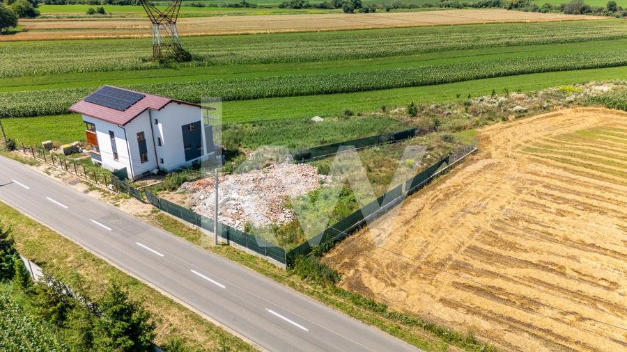 Teren Construcții intravilan de 838 mp, în Stupini