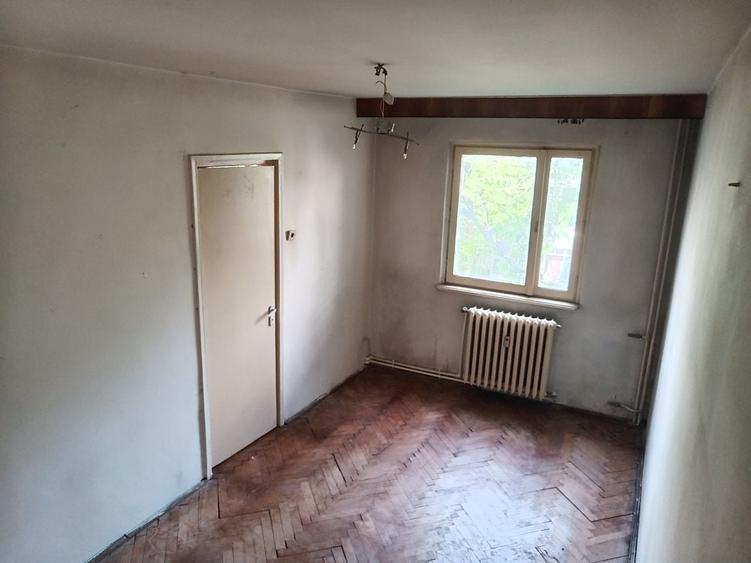 Apartament cu 2 camere decomandat în Alexandru cel Bun