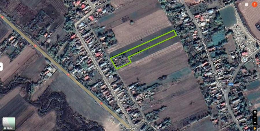 Teren de 4600 mp, în Fusea