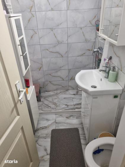 Apartament cu 2 camere decomandat în Piața Centrală