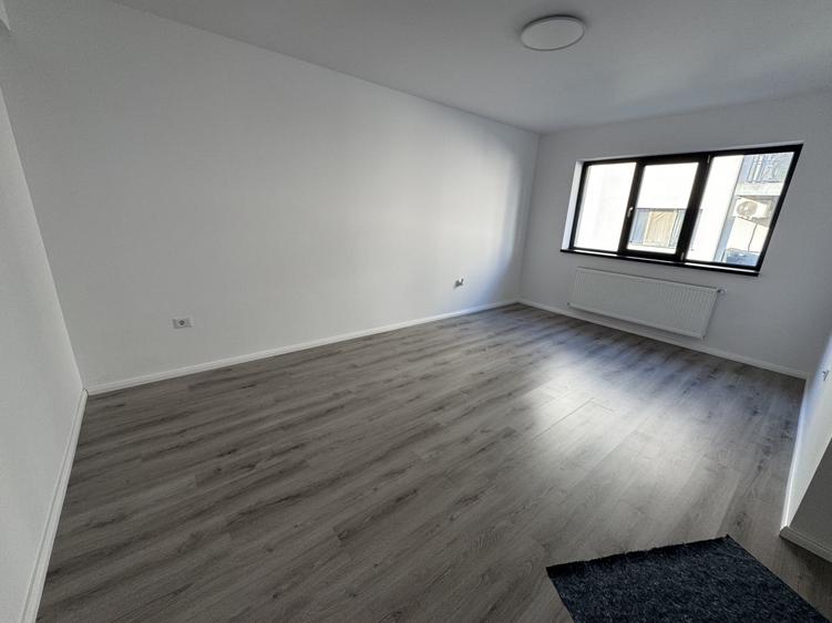 Apartament cu 2 camere decomandat, mobilat în 1 Decembrie