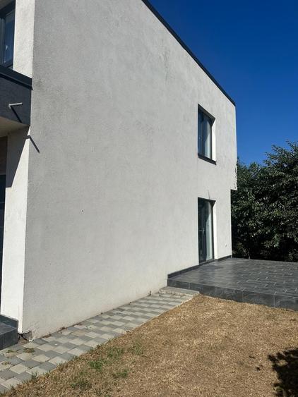 Casă cu 2 camere cu Teren 370 Mp în Exterior Vest