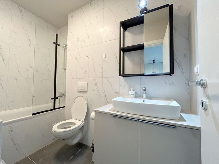 Apartament cu 2 camere decomandat în Lipovei