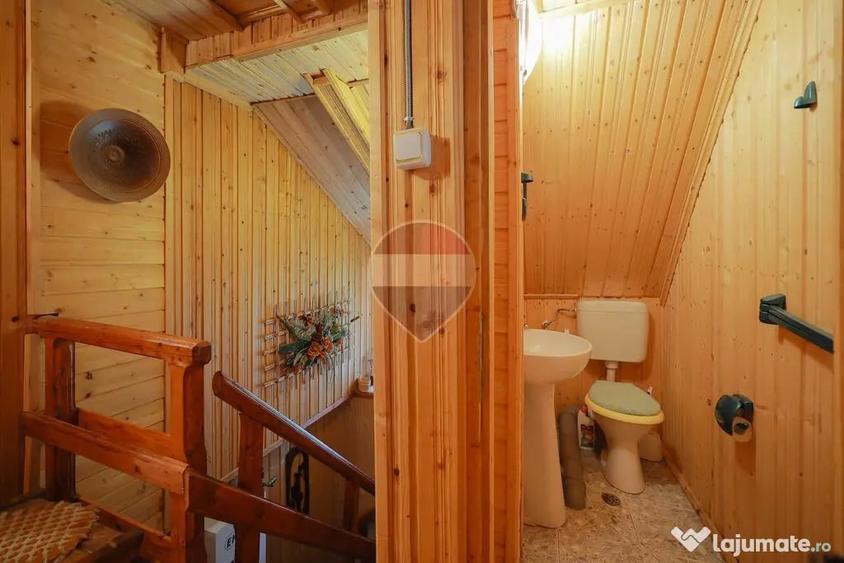 Casă cu 7 camere cu Teren 3326 Mp în Arieșeni
