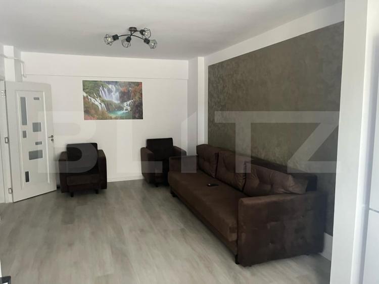 Apartament cu 3 camere decomandat, mobilat în Rediu