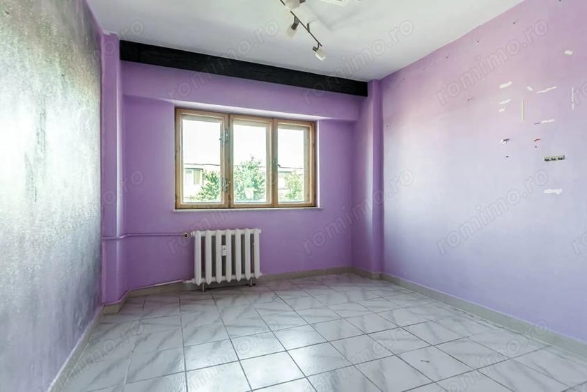 Apartament cu 4 camere decomandat în Aurel Vlaicu