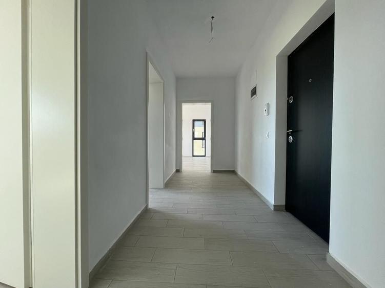 Apartament cu 2 camere decomandat în Sânpetru