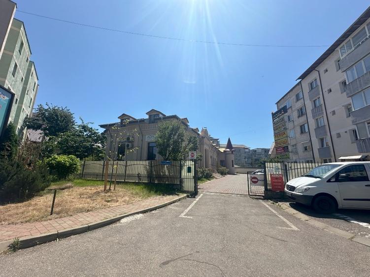 Casă individuală cu 5 camere cu Canalizare în Mărăței