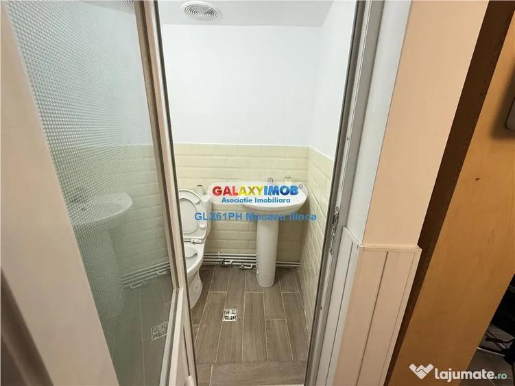 Casă cu 7 camere cu Teren 438 Mp în Central