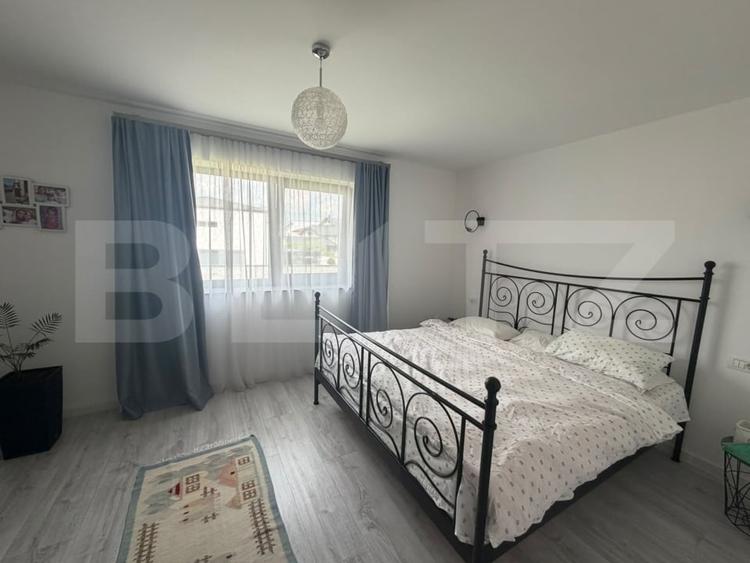Duplex cu 3 camere cu Canalizare în Central