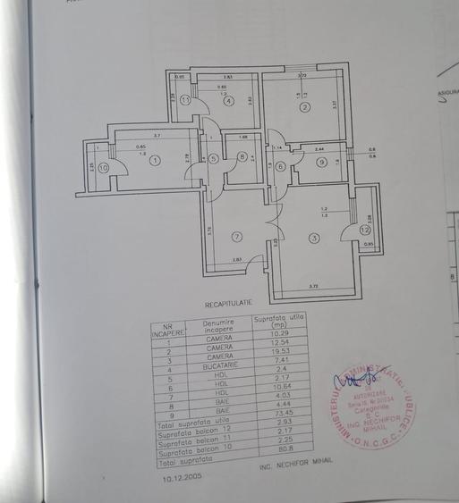 Apartament cu 3 camere în Alexandru cel Bun