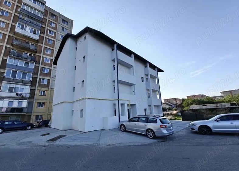 Apartament cu 2 camere decomandat în Plopilor
