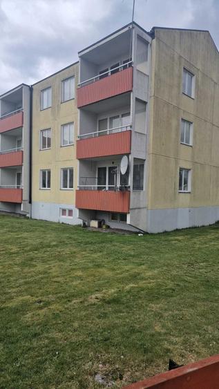 Apartament cu 2 camere decomandat în Exterior Vest