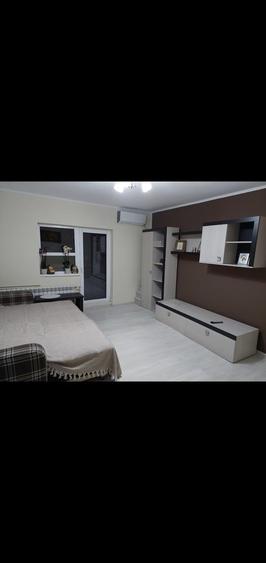 Garsonieră decomandată în Panduri