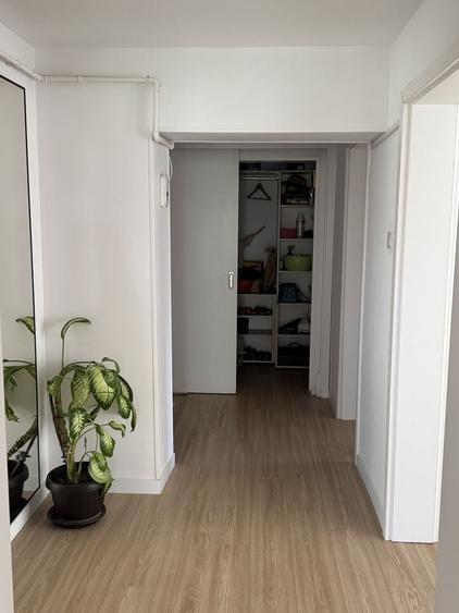 Apartament cu 3 camere decomandat în Calea Călărașilor