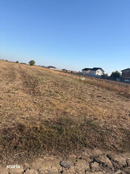 Teren de 2100 mp, în Dărăști-Ilfov