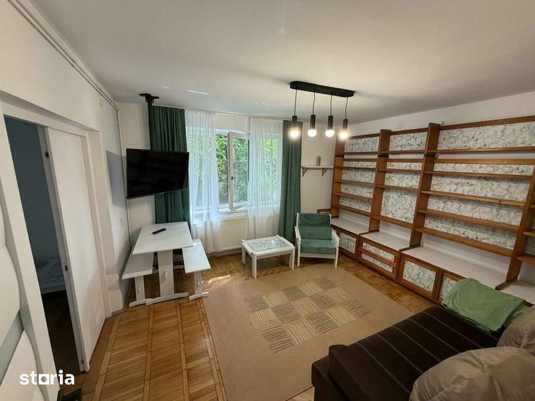 Apartament cu 2 camere în 22 Decembrie 1989