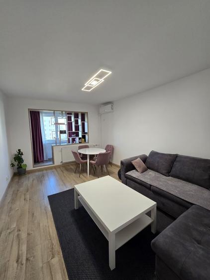 Apartament cu 2 camere decomandat în 1 Decembrie 1918
