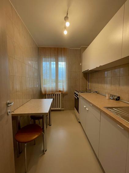 Apartament cu 2 camere semidecomandat, mobilat în Grivița