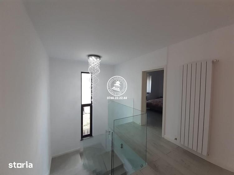 Casă cu 5 camere cu Teren 400 Mp în Lețcani