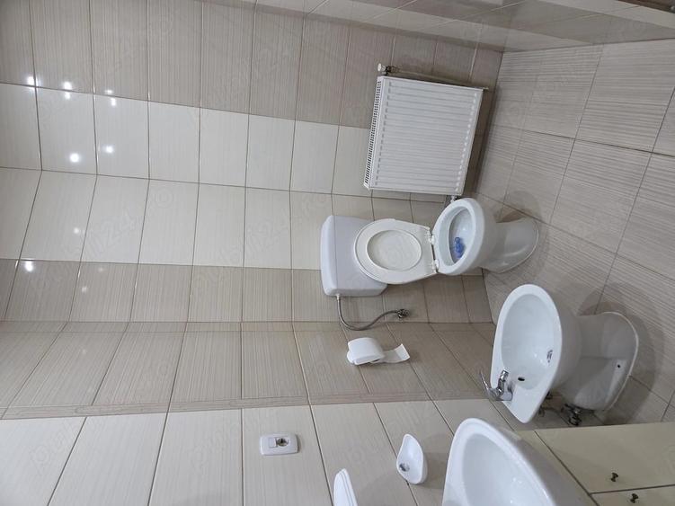 Apartament cu 3 camere decomandat în Ultracentral