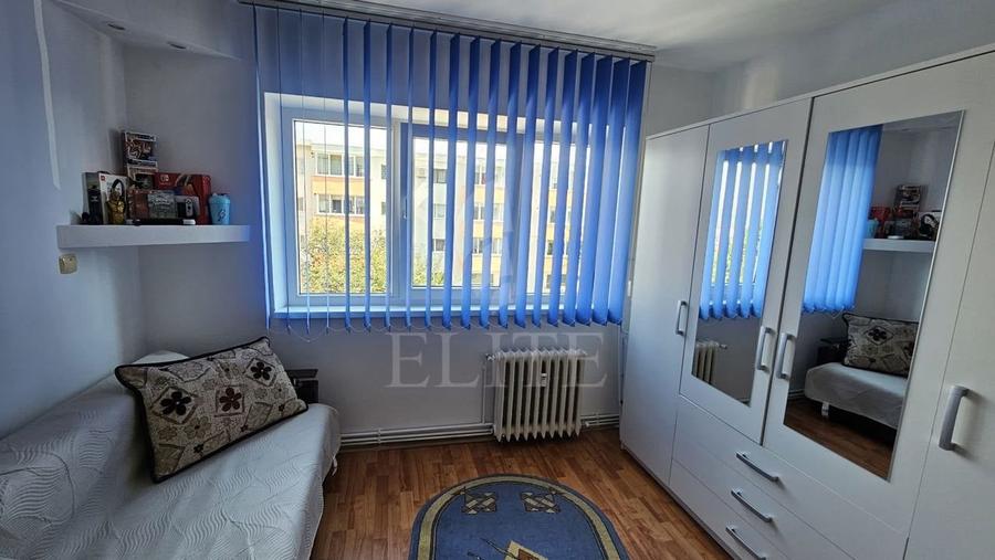 Apartament 2 camere în zona STR. LUNII - 10
