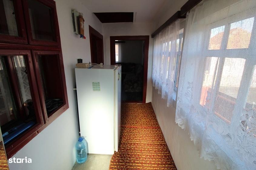 Casă cu 3 camere în Ghelari