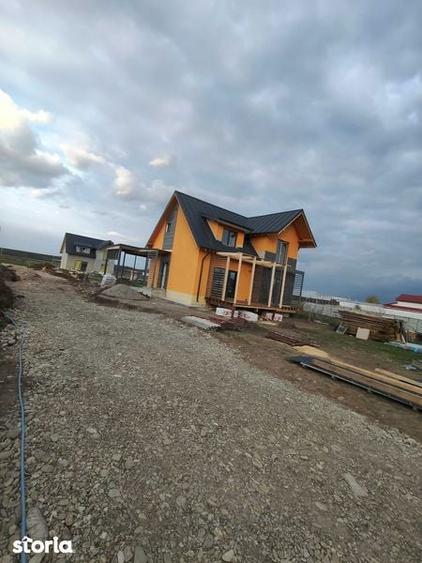 Vand casa din lemn -la cheie. - 5